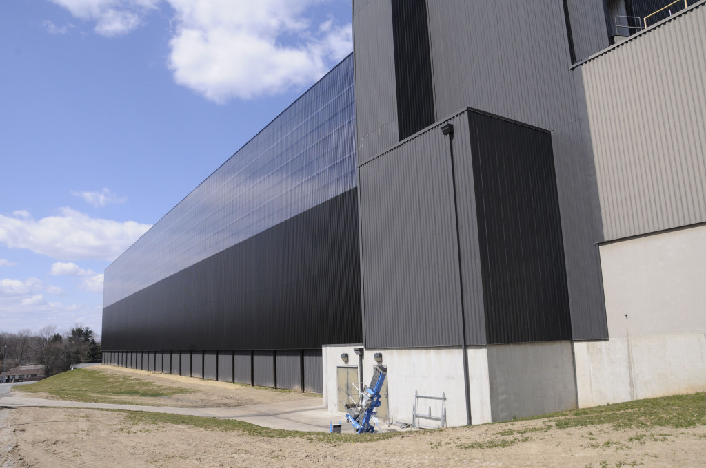 The U.S. Army Corps of Engineers installed 55,263 square feet of solar wall on the Defense Logistics Agency’s Eastern Distribution Center in New Cumberland, Pa. (USACE file photo)